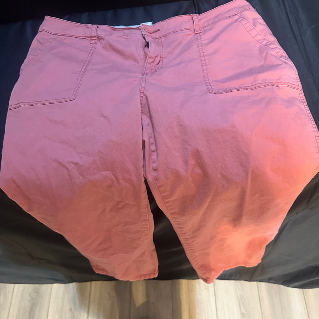 Ladies St John’s Bay Chino Crop Pants-Size 18w-#519